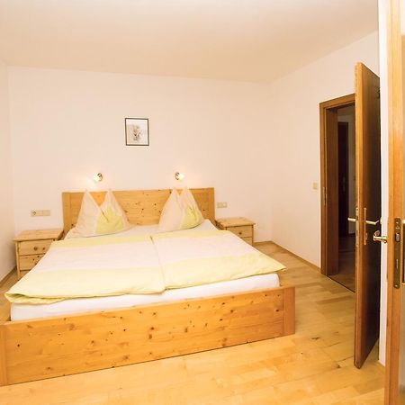 Haus Gsenger Apartment Ебен им Понгау Екстериор снимка