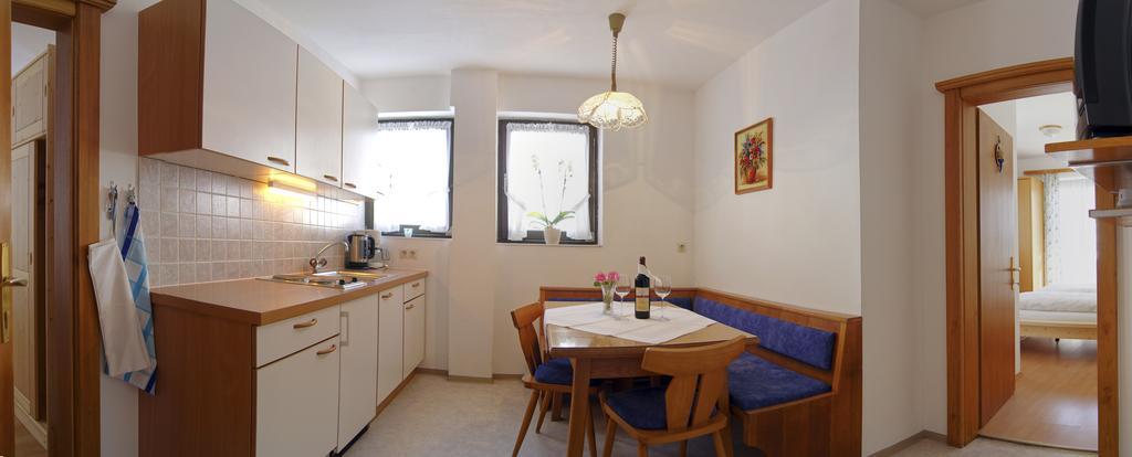 Haus Gsenger Apartment Ебен им Понгау Екстериор снимка